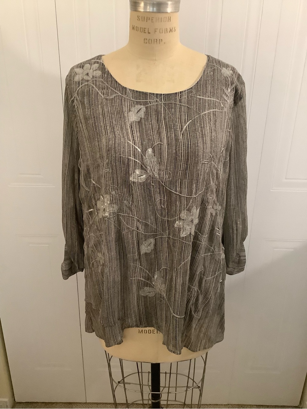 Alfani Gray Floral Embroidered Tunic